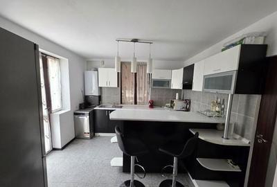 Casă cu 4 camere în Ștefănești - 3