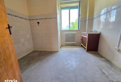 Apartament cu 4 camere în Central - 8