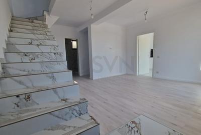 REV2002899 Casa 4 camere duplex cu perete dublu - 2