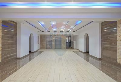 Apartament cu 1 camere decomandat în Tractorul - 8