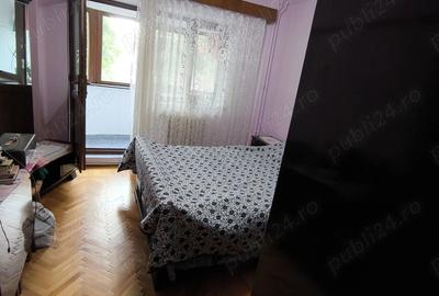 De vanzare apartament 3 camere decomandat Braila De vanzare apartament 3 camere decomandat Braila - 1