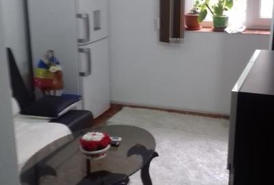 Apartament cu 2 camere decomandat în Olimp - 1