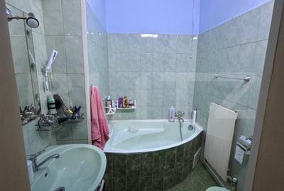 Apartament central de 3 camere ,terasa+curte privata,94 mp - 14