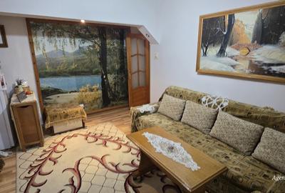 Apartament 3 camere zona Primaverii etaj 1 - 3