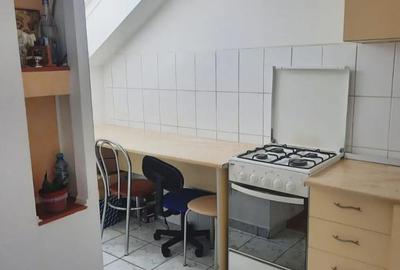 Apartament cu 2 camere decomandat în Central - 4
