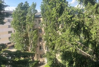 Apartament cu 2 camere nedecomandat în Micro 6 - 1