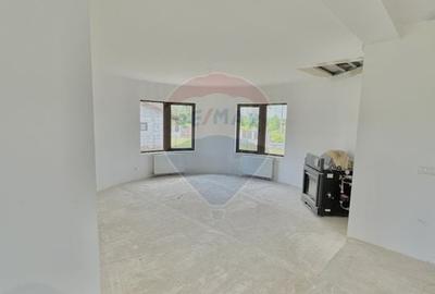 Vila deosebita de vanzare in Sasar sau schimb cu casa in Grosi! Vila deosebita de vanzare in Sasar sau schimb cu casa in Grosi! - 4