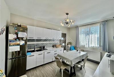 Casa individuala de vanzare in Sibiu, 373mp teren, 8 camere, zona buna - 2