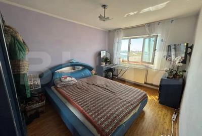 Apartament cu 3 camere decomandat, mobilat în Micro 5 - 5
