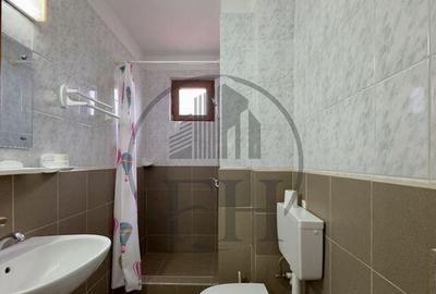 Casă cu 10 camere cu Teren 597 Mp în Central - 4