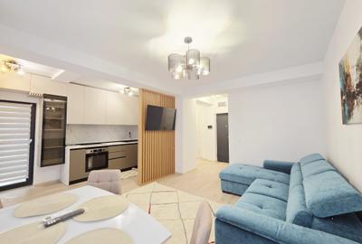 Apartament cu 2 camere decomandat, mobilat în Micro 14