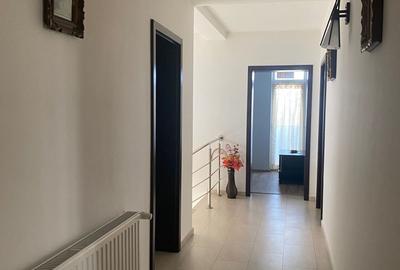 Casa 6 camere P+E+pod, in centru, direct de la proprietar - 8