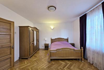 Casă cu 5 camere cu Teren 500 Mp în Balotești - 2