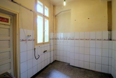 Apartament cu 3 camere semidecomandat în P-ța Unirii - 15