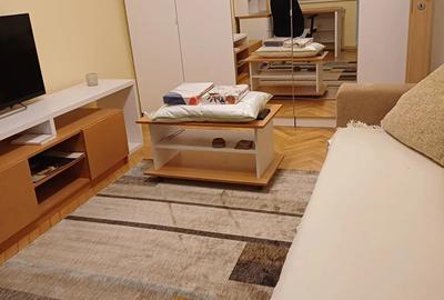 Garsonieră decomandată în Complex Studențesc