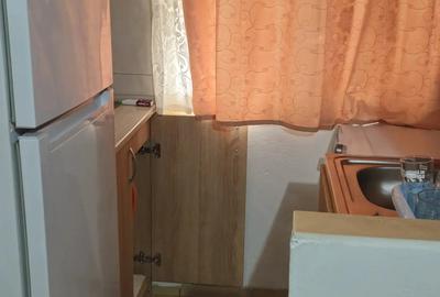 Inchriez garsoniera - 2