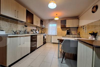 Apartament de vanzare, cu 2 camere, spatios, zona Aradului - 11