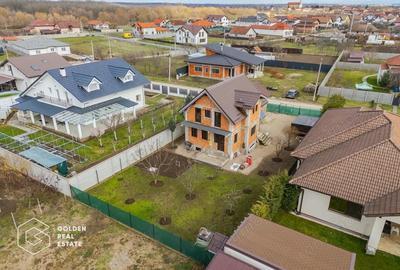 Casă cu 5 camere cu Teren 552 Mp în Zădăreni