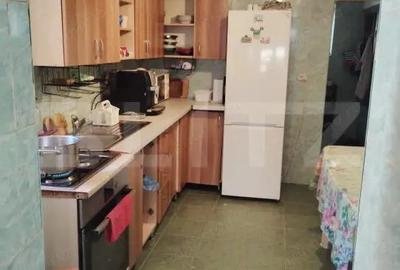 COMISION 0!Casa cu 2 apartamente, 210 mp, 1350 mp teren, in Vistea - 15