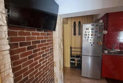 De Vanzare - Apartament cu 2 camere - 4