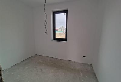 Casă individuală cu 4 camere cu Canalizare în Lisaura - 4