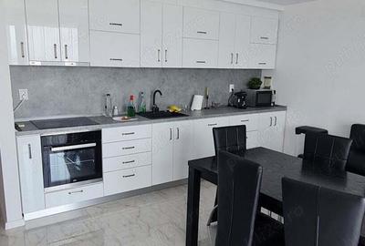 Vand apartament 3 camere zona centrala - 2