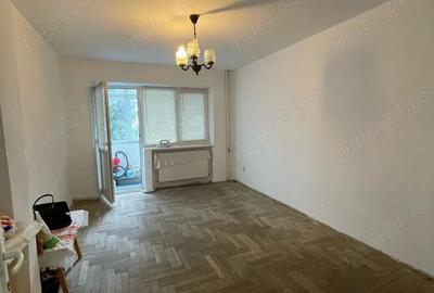 De vanzare 2 camere cu balcon, fix pe Bd Roman Musat, 60.000 euro