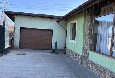 Casă cu 4 camere în Central - 1