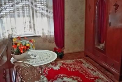 Duplex cu 5 camere cu Canalizare în Central - 4