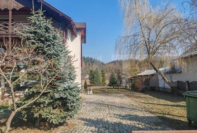 Spațiu comercial, de 250 mp, în Central - 1