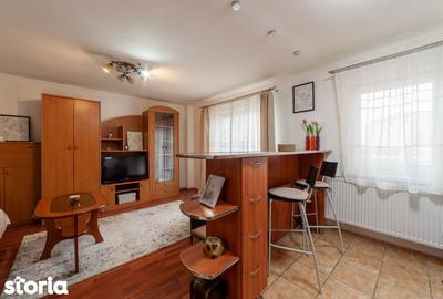 Apartament cu 2 camere decomandat, mobilat în Negru Vodă