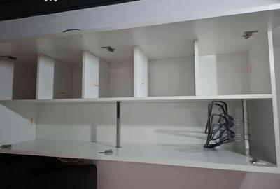 Apartament cu 2 camere decomandat în Titan