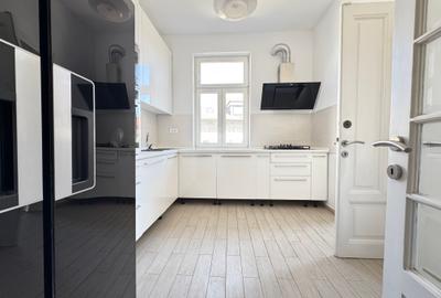 Duplex cu 10 camere cu Teren 180 Mp în Capitale - 12