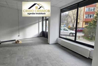 Inchiriez spatiu comercial Resita zona micro 2 - 2