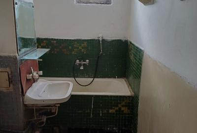 Apartament cu 3 camere semidecomandat în Vălcani - 3