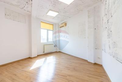 Apartament cu 3 camere semidecomandat în Cișmigiu - 12