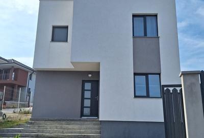 Casă cu 4 camere în Dezmir - 6