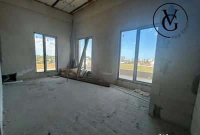 Apartament cu 4 camere semidecomandat în Mamaia