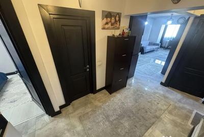 Apartament cu 3 camere decomandat în Central - 1