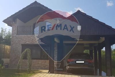 Casă cu 4 camere în Morilor