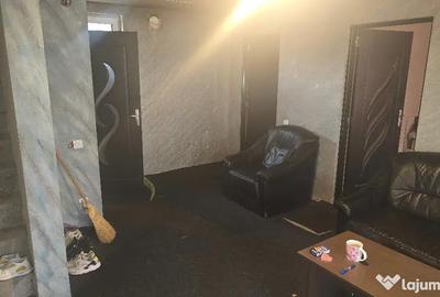 Casă cu 4 camere cu Teren 48 Mp în Ceangăi - 13