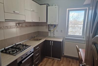 Apartament cu 2 camere semidecomandat, mobilat în Central - 3