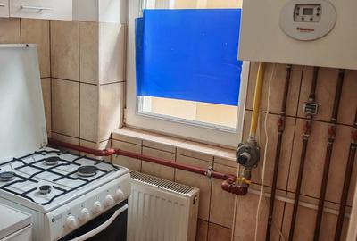 Vand apartament cu 2 camere semidecomandat etaj 4 complect mobilat ?i utilat - 3