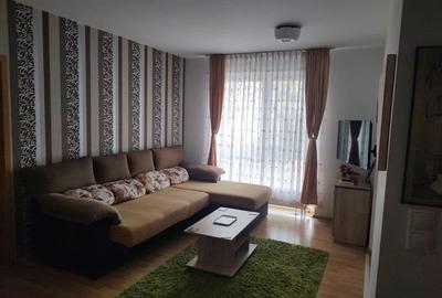 Apartament 3 camere, zona Avantgarden 1