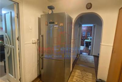 Apartament cu 4 camere decomandat în Nicolina - 3