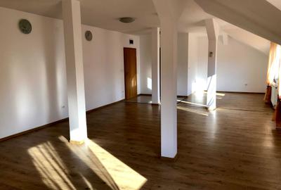 Spațiu comercial, de 50 mp, în Republicii - 6