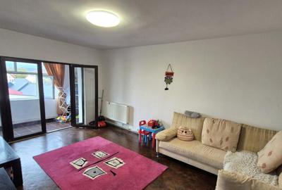 Apartament 3 camere cu boxa inclusa - cartier Traian - 1