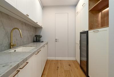 Elegant 2-Bedrooms Apartment  for rent with Private Garden near Polona Area - 7