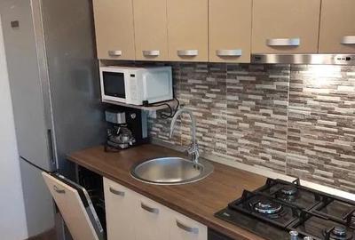 Apartament cu 2 camere semidecomandat în Giroc