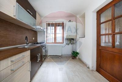 Apartament cu 2 camere nedecomandat, mobilat în Brașovul Vechi - 9